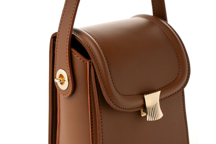 Vince Camuto Bolso Bandolera Tan